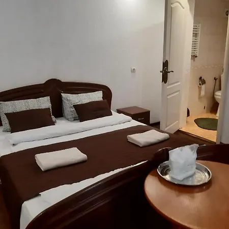 Casa de hóspedes кімнати поруч з автовокзалом *