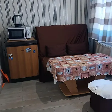 кімнати поруч з автовокзалом ウージュホロド