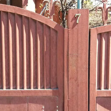 кімнати поруч з автовокзалом Casa de hóspedes *