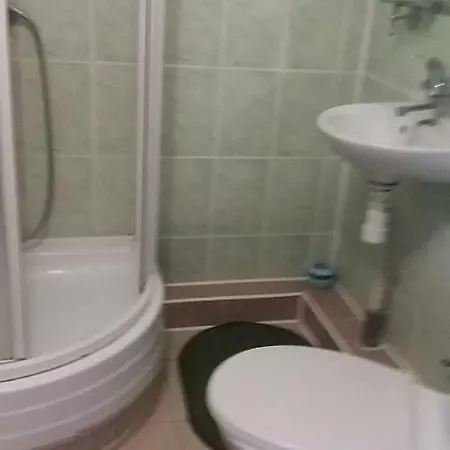 кімнати поруч з автовокзалом * Úzhgorod