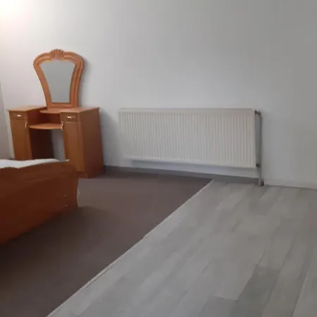 Casa de hóspedes кімнати поруч з автовокзалом *