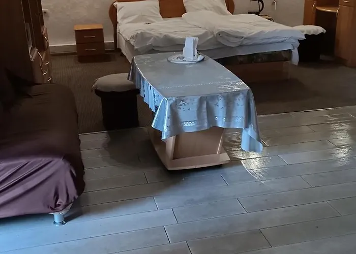 кімнати поруч з автовокзалом Ungvár