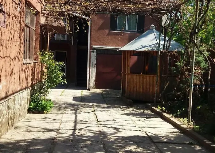 кімнати поруч з автовокзалом Vendégház Ungvár